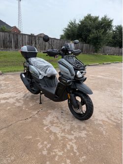 New 200cc scooter Tank 🔥 EFI 🔥 financing options available