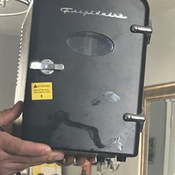 mini fridge 