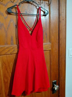 Barely worn Lulus red dress