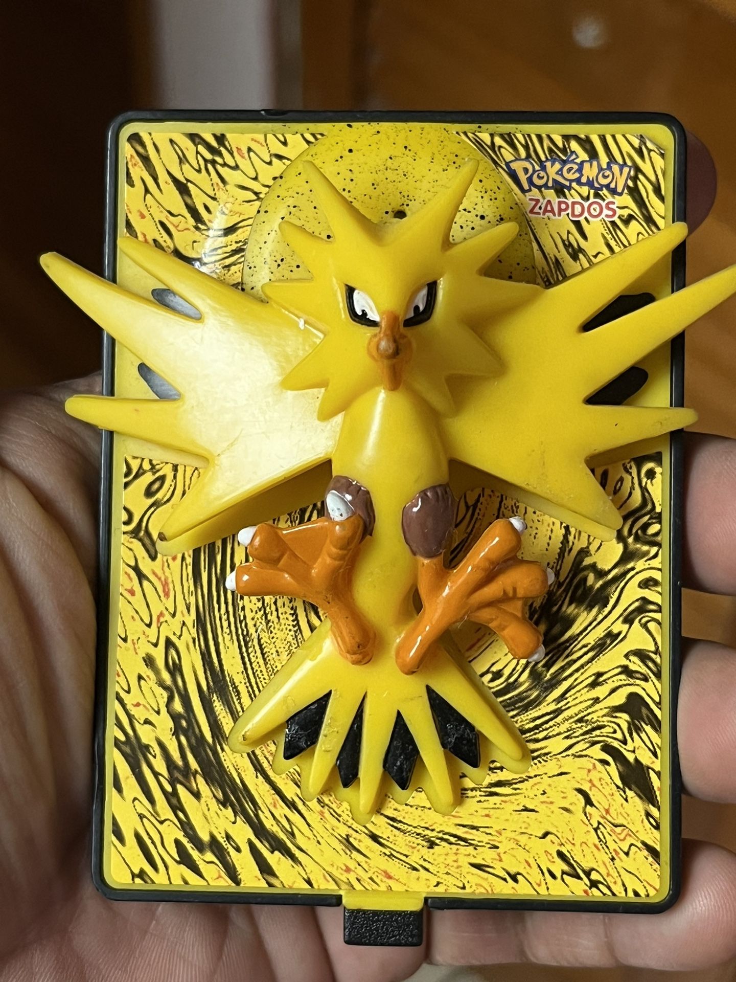 Pokemon Power 3D Action Cards 2000 - Burger King Toys 1 pc ZAPDOS vintage