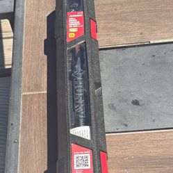 3/8 Drive Torque Wrench 20-100 Ft Husky 