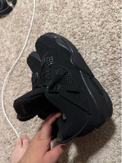 Jordan retro 4 black cat color black side 8.5