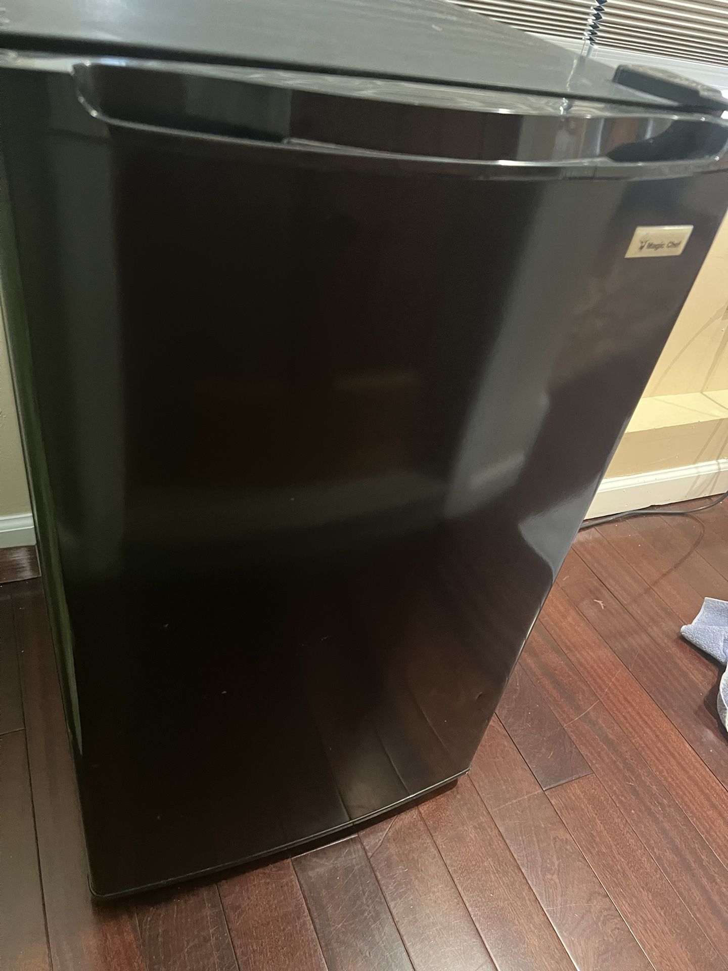 Magic Chef Mini Refrigerator