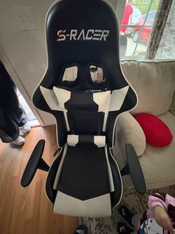 Gaming chair