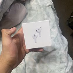 AirPods 4 