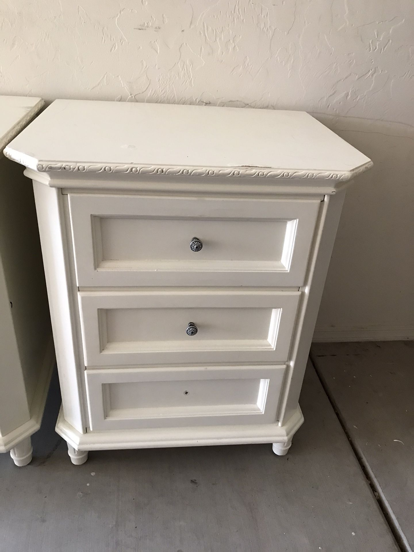 Shabby Chic Dressers White 30 for Sale in Tucson, AZ OfferUp