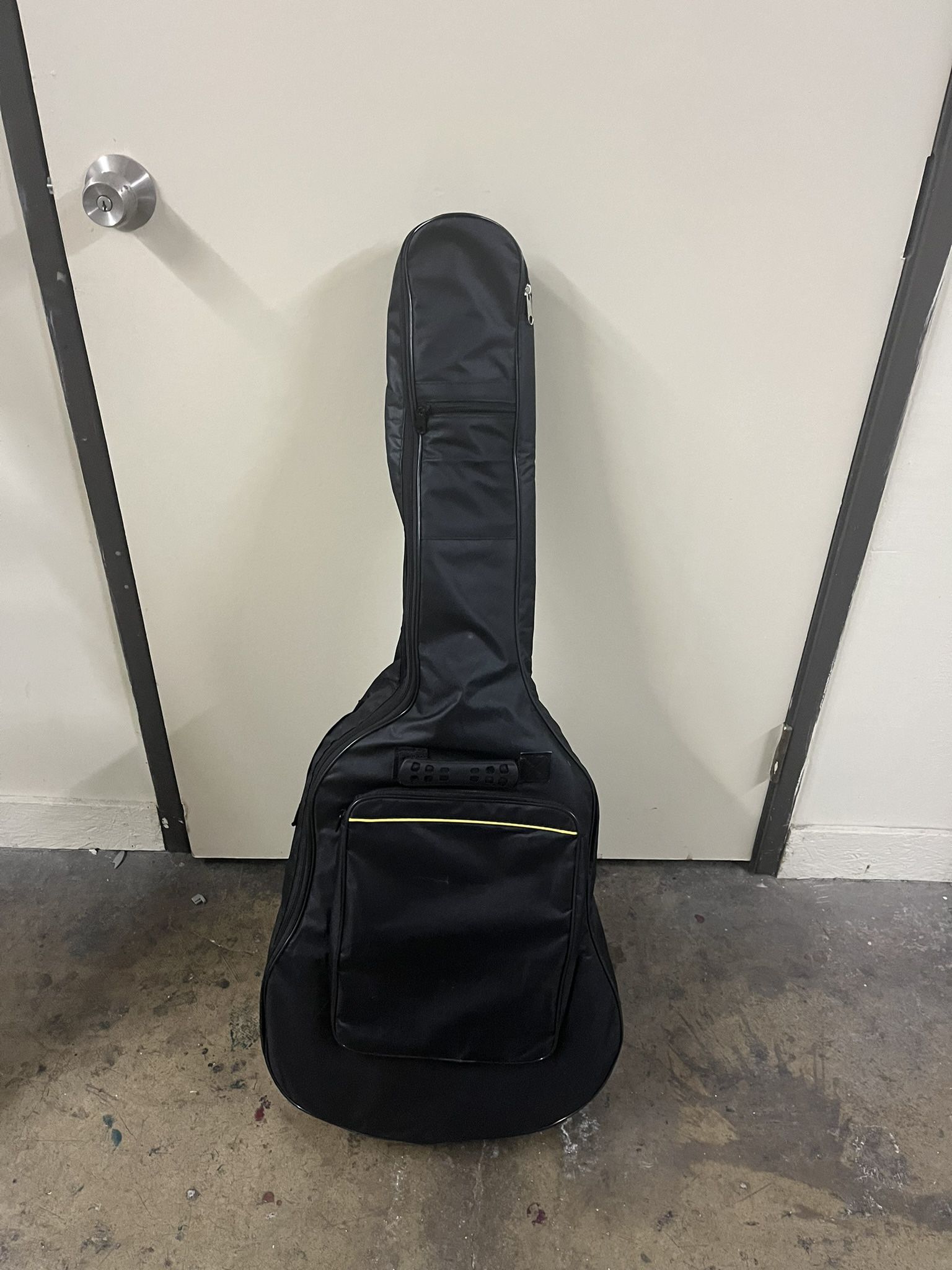 Maestro Acoustic Guitar $75