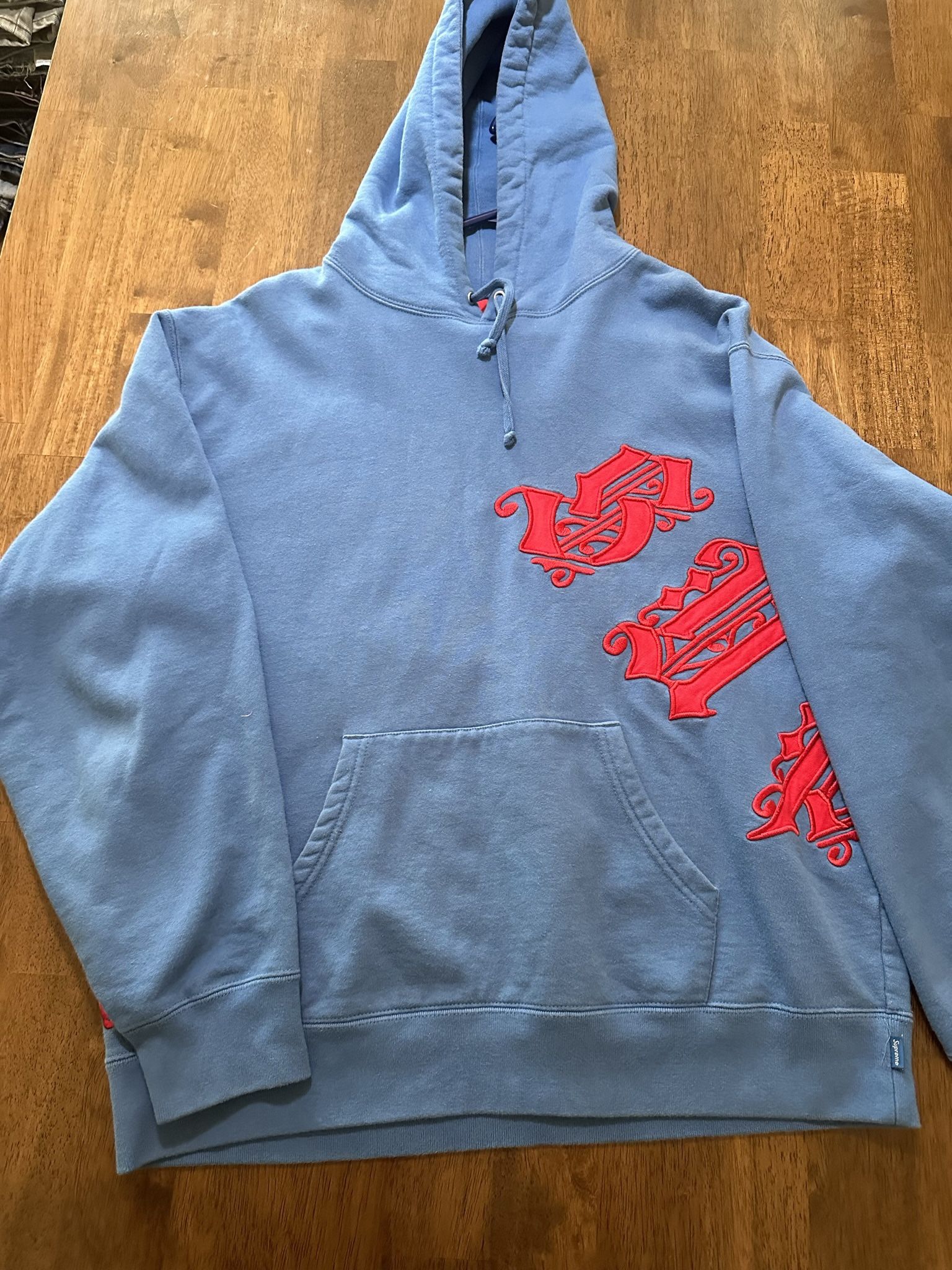 Supreme Hoodie