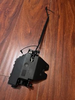 E46 oem trunk latch switch