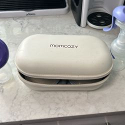 Breastfeeding Pumps And Bags