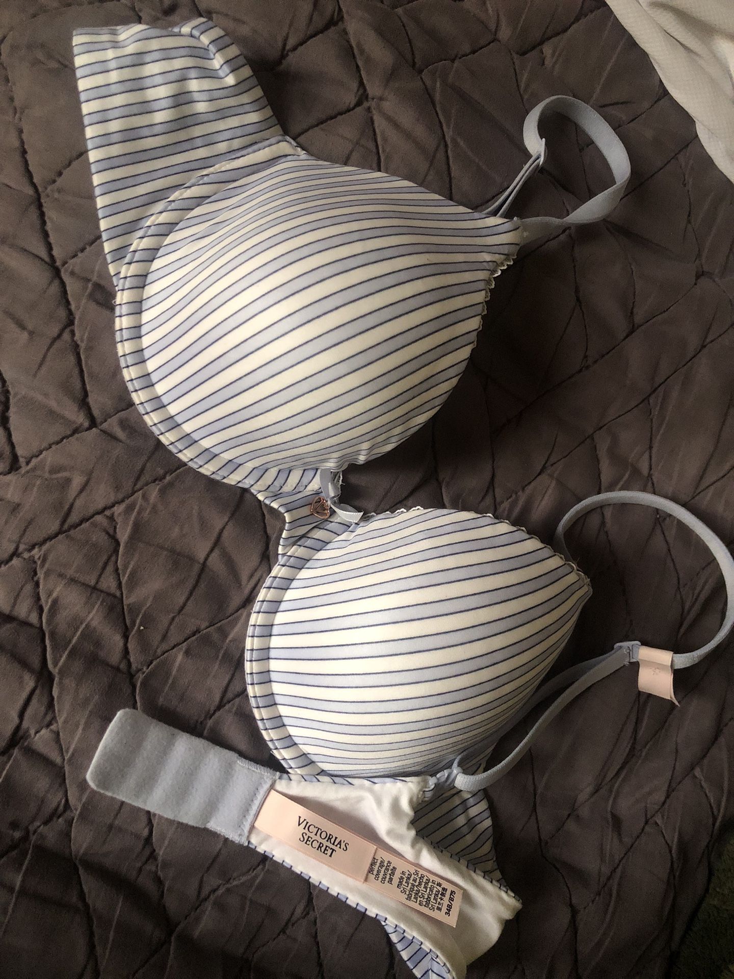 Victoria Secret Bra 34 B $10