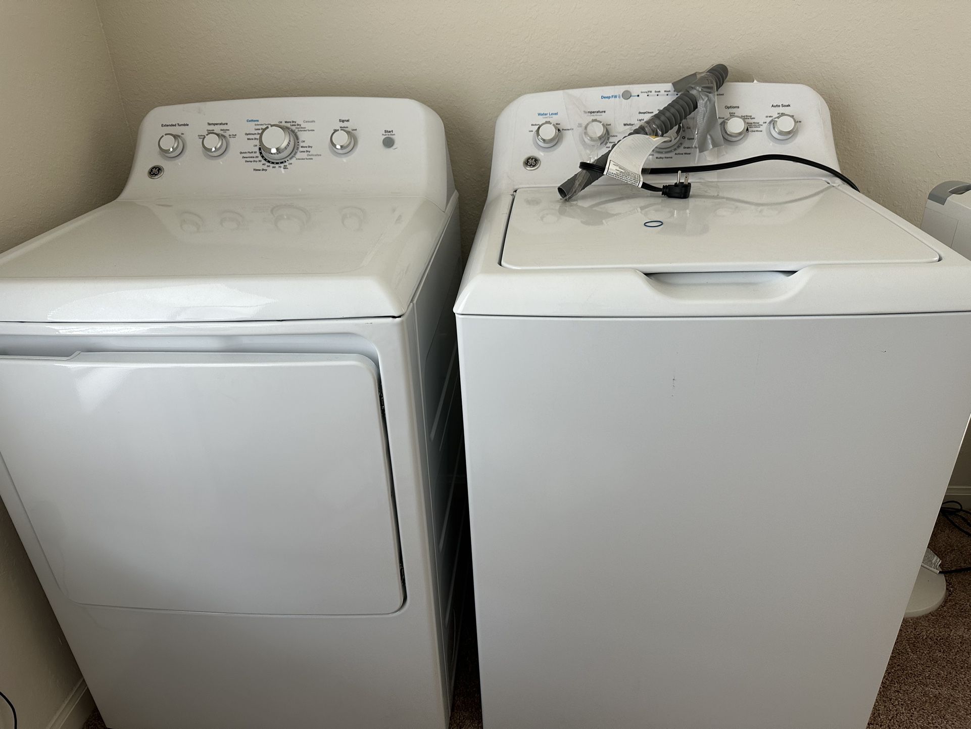 GE Side by Side Washer/Dryer Pair