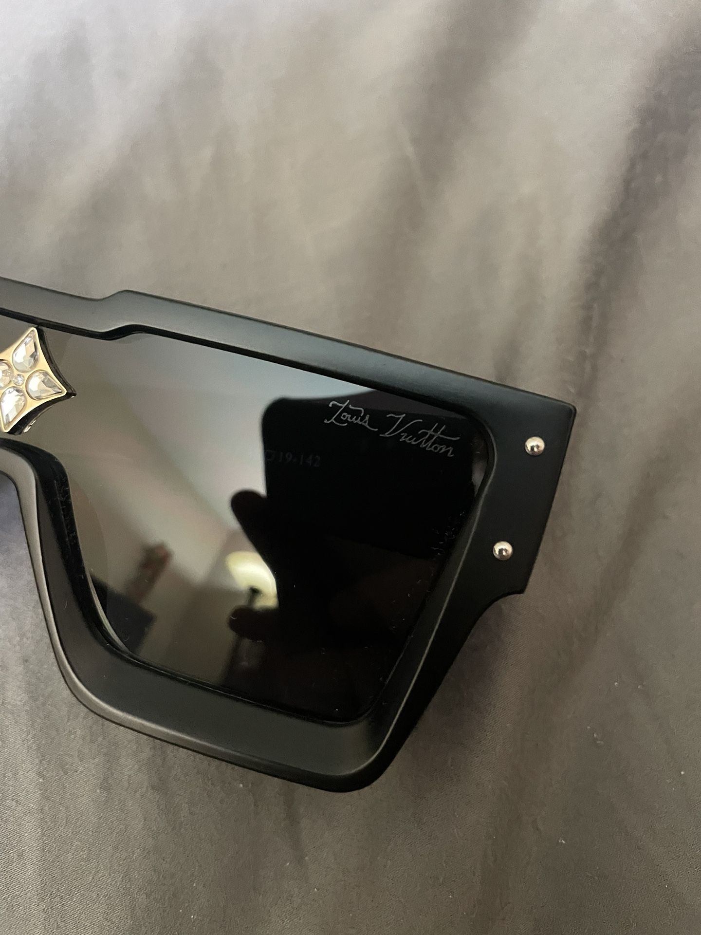 Louis Vuitton Cyclone Sunglasses for Sale in Los Angeles, CA - OfferUp