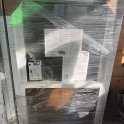 Harvey Replacement Windows  (white With Screens 