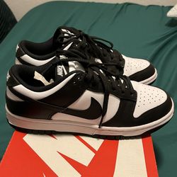 Nike Panda Dunks 