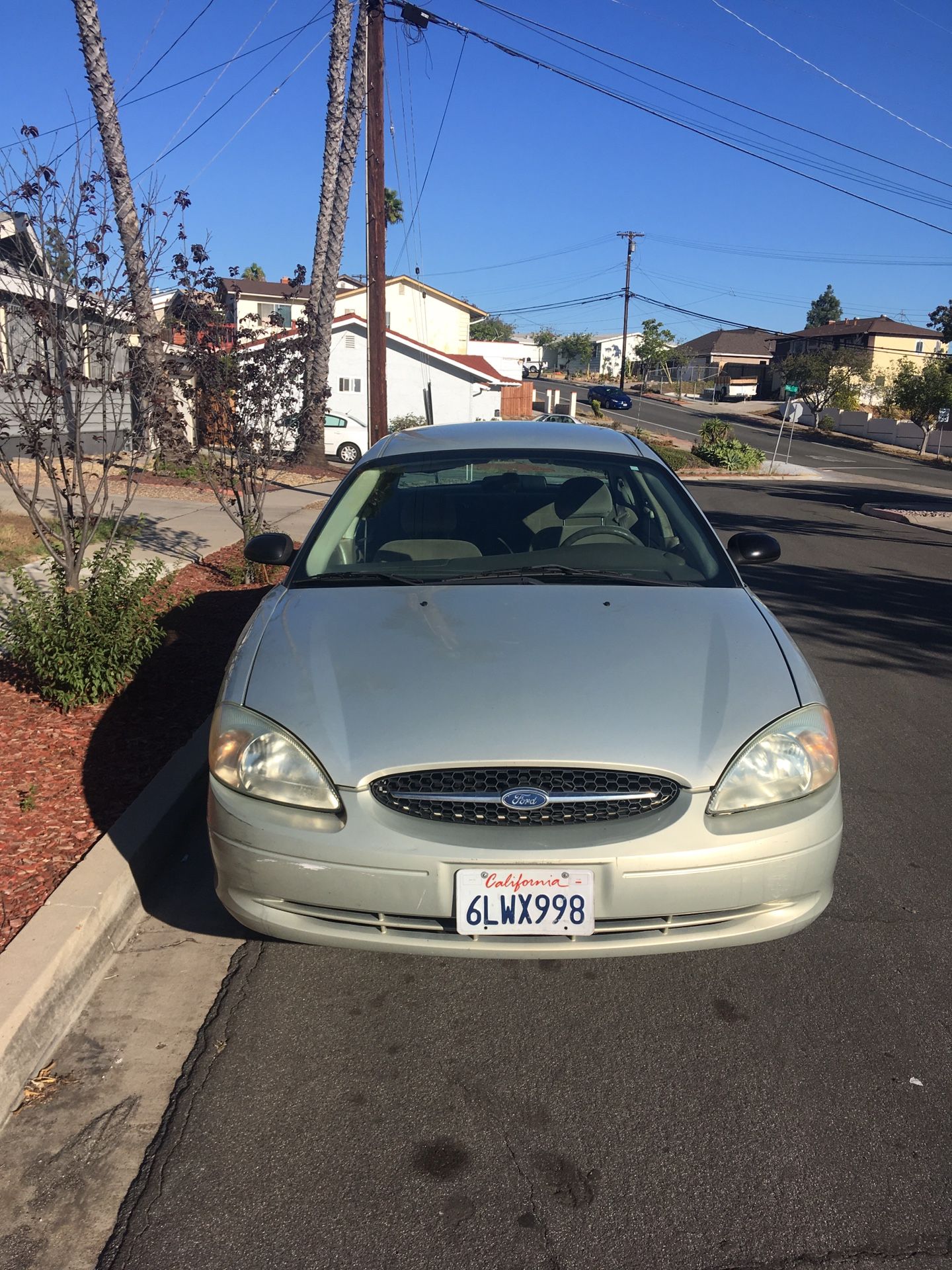 2003 Ford Taurus