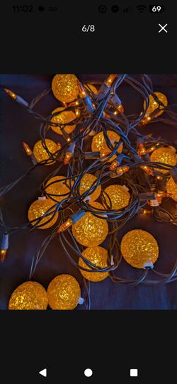 2 strands orange lights
Orange balls are 10 feet long
The orange lights are 24 feet long