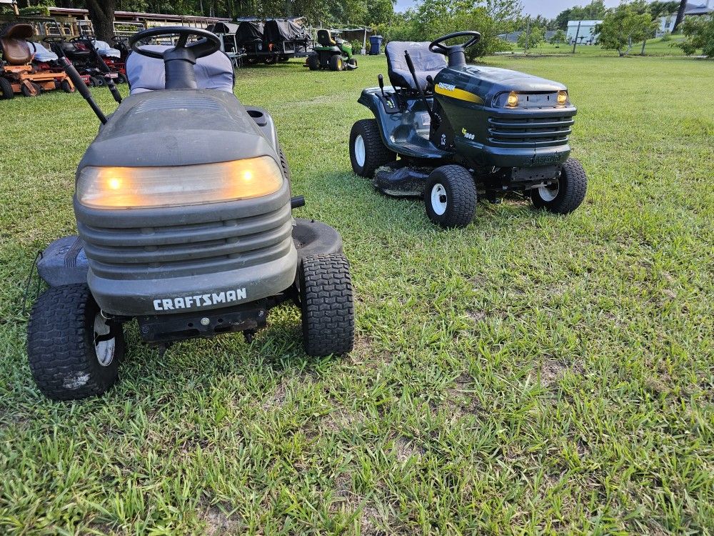 Craftsman 42" Lawnmower Rider. Please Read Description Below