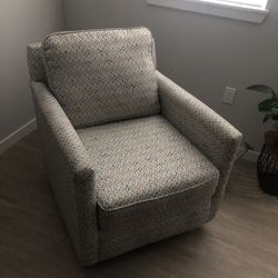 Swivel / Rocking Chair