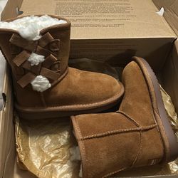 Brand New Size 10 Little Kid