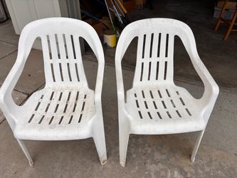 Free Plastic Chairs