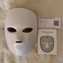 LED Light Therapy Facial Mask – Brand New, Never Used
