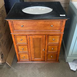 Hampton harbor 28”x22”x35” Single Sink 