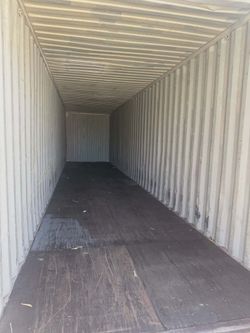 WIND & WATERTIGHT 20’ & 40’ SHIPPING CONTAINERS!