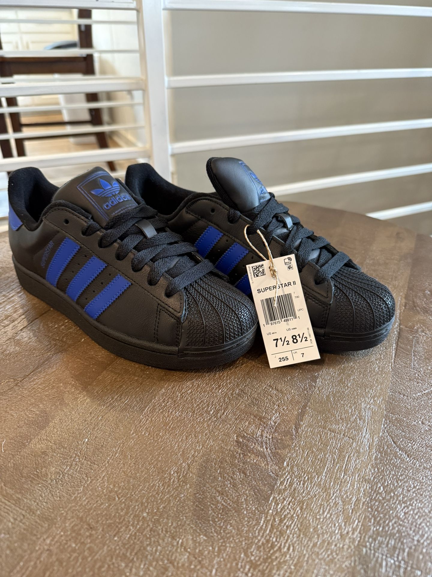 Adidas Women 8.5