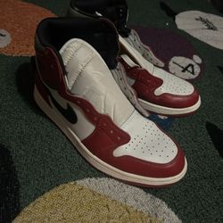 Jordan 1 Retro High OG Chicago size 9.5