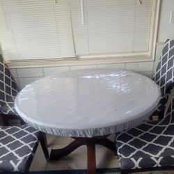 Dinner Table With Chairs 