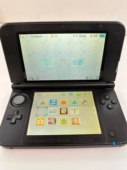 Nintendo 3DS XL W/ 2 Games - TESTED