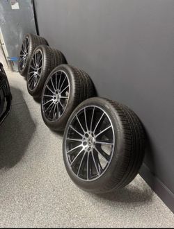 20 inch Mercedes Benz amg wheels and tires