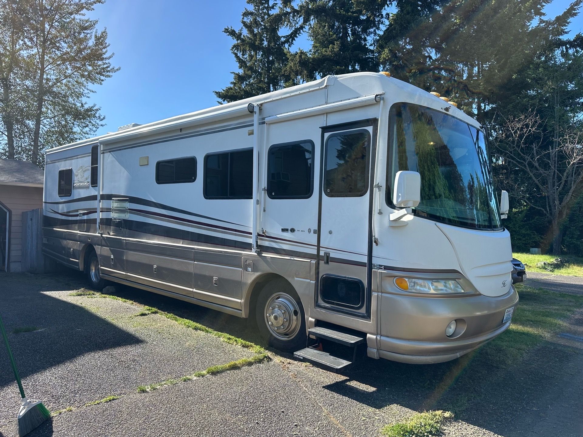 1999 Sportsman Sports-coach Diesel Pusher
