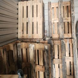 FREE Wood Pallets – Pickup Only