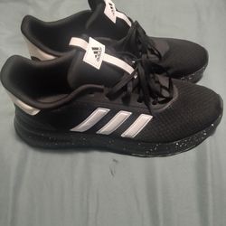MEN ADIDAS SNEAKERS SIZE 10