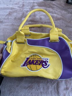 Lakers purse