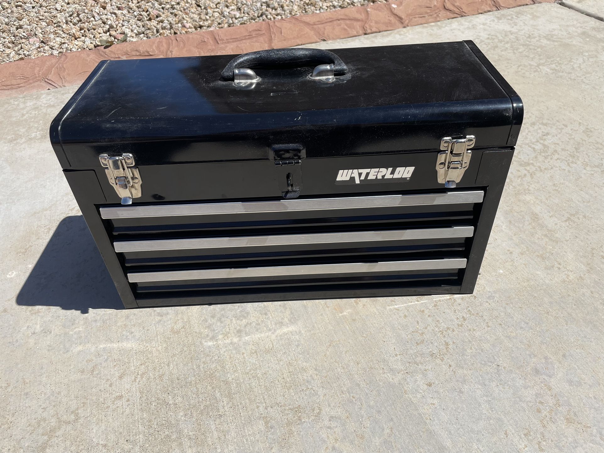 Waterloo Hand Toolbox