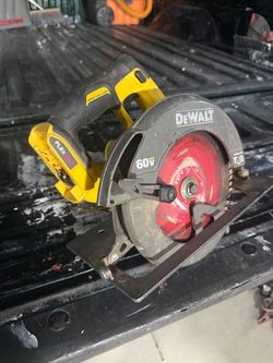 DeWalt DCS578 60V Lithium-ion Cordless 7-1/4'' Circular Saw - Tool Only