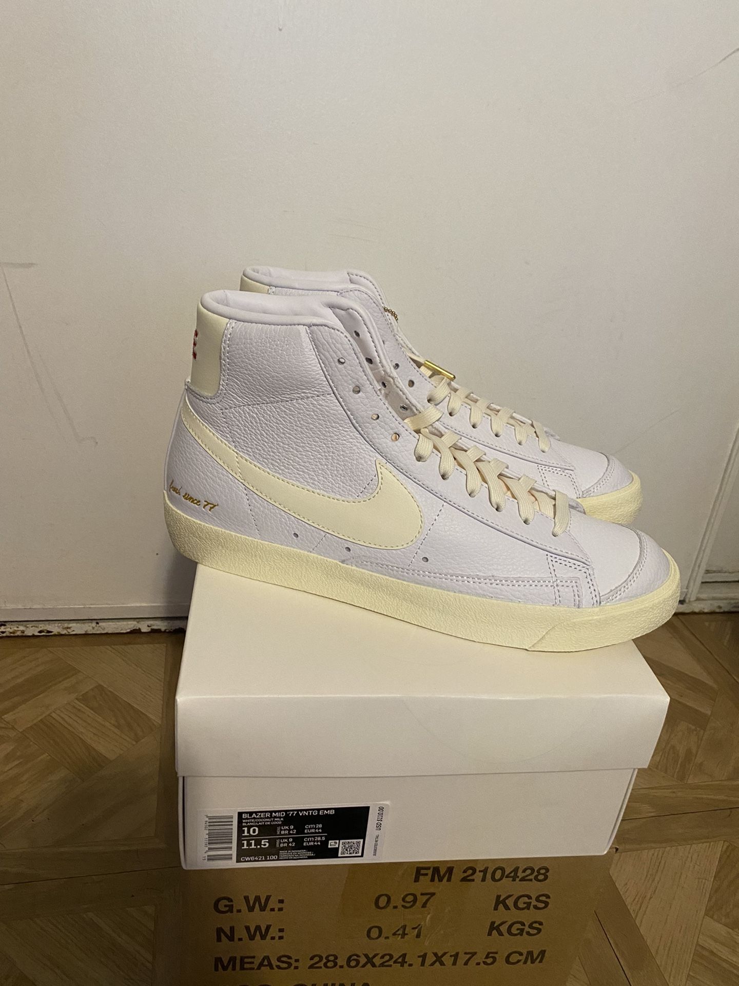 nike blazer mid 77 vntg emb