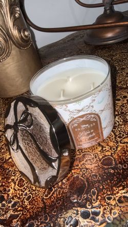Life's a Fairytale 3 wick Bath & Body Works Candle💫