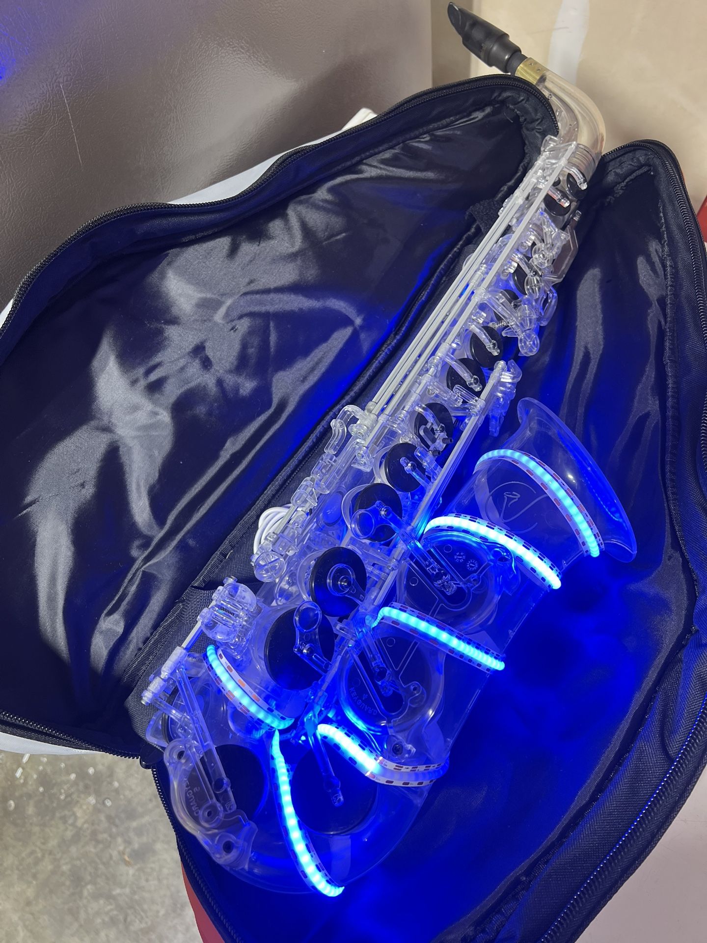 Saxophone Alto Vibrato Polycarbonate