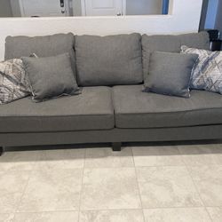 Living Spaces Elijah II Sofa 