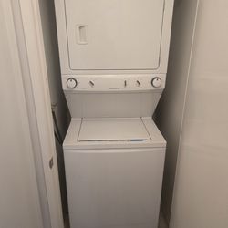Frigidaire Washing machine and dryer