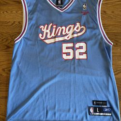 Sac kings Baby blue Brad miller # 52 Size Large OG Vintage
