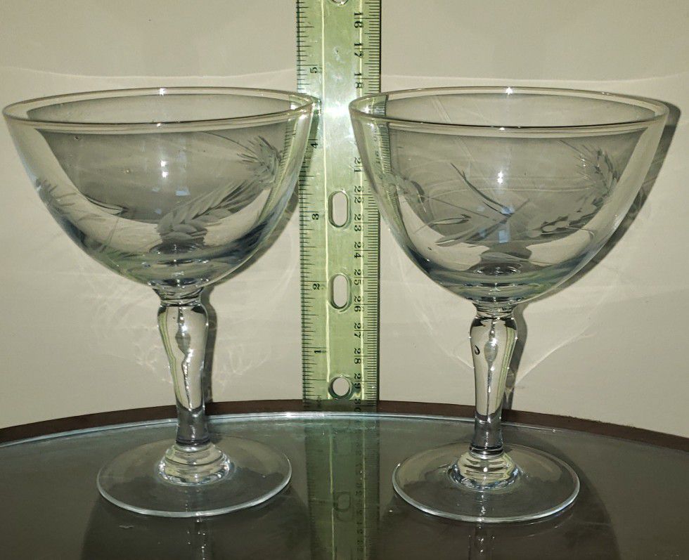 Vintage Champagne Coupe Etched Wheat Mid Century Cocktail Glasses Martini Set 2