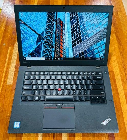 Lenovo ThinkPad T460 Core i5-6300 8GB 250GB SSD Fully Functional