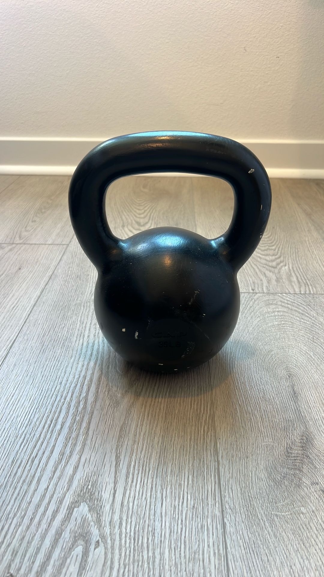Cap Kettlebell 35 Pounds