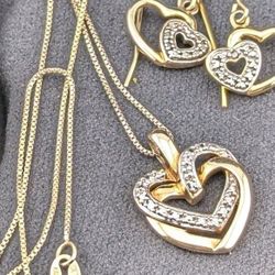 925 Sterling Silver Vermeil Double Heart W / Moissanite Stone Pendant 18" Box Chain Necklace & Earrings set. 