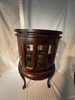 Vintage Round Curio Display Cabinet with Glass Doors – Queen Anne Styl